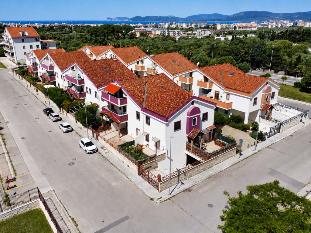 r - residenze caragol ab 03