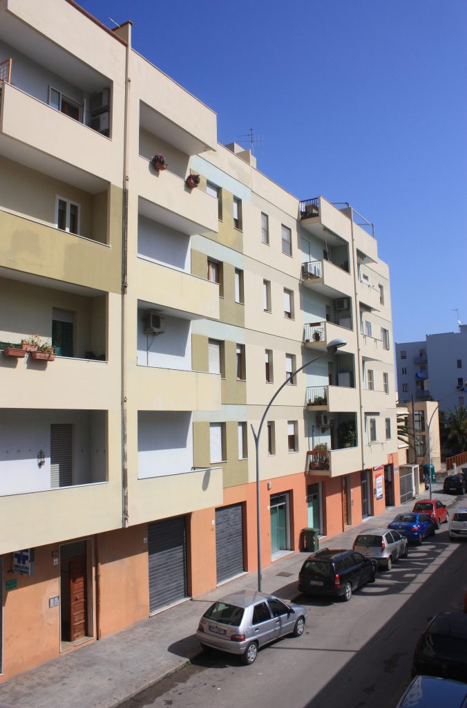 r - via mazzini 01